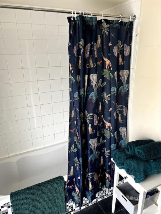 The Hideaway Holywell 1 Apartment ภายนอก รูปภาพ