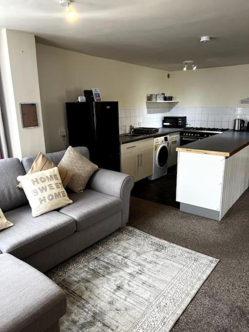 The Hideaway Holywell 1 Apartment ภายนอก รูปภาพ