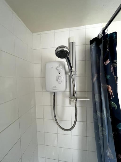 The Hideaway Holywell 1 Apartment ภายนอก รูปภาพ
