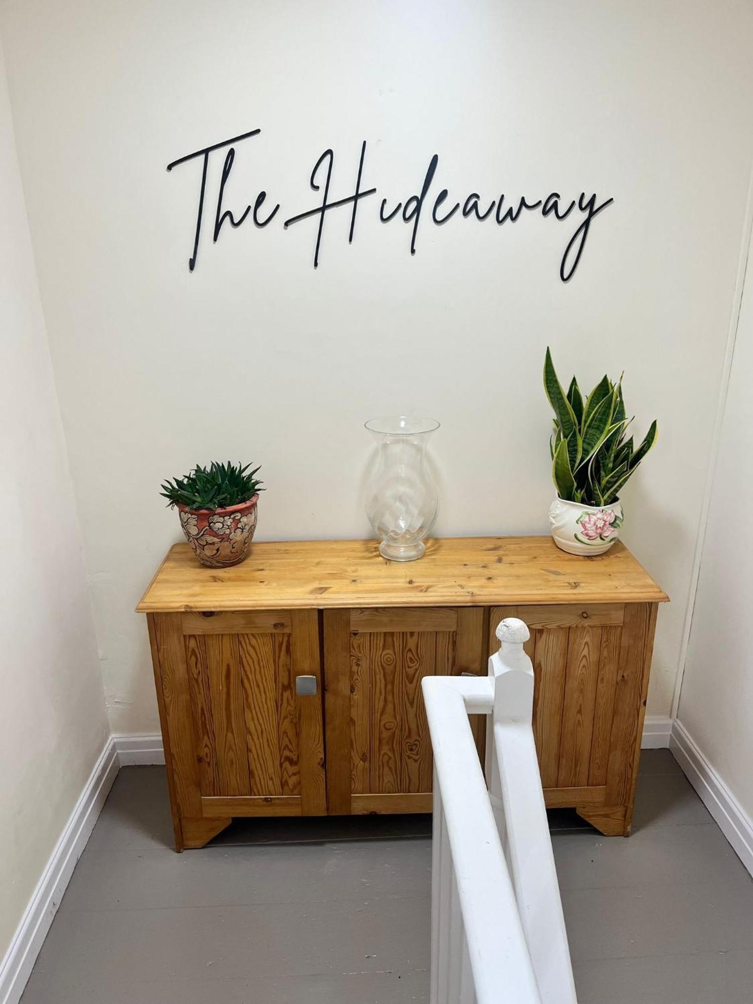 The Hideaway Holywell 1 Apartment ภายนอก รูปภาพ